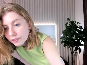 girl Lovely, Naked, Sexy & Horny Cam Girls with leslie_that_one