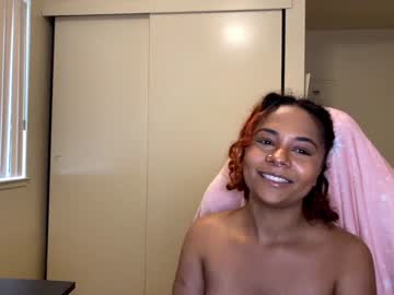 girl Lovely, Naked, Sexy & Horny Cam Girls with zombeeberry