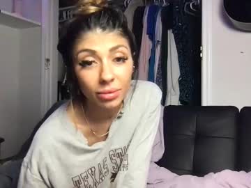 couple Lovely, Naked, Sexy & Horny Cam Girls with bayjaexxx