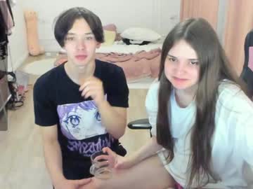 couple Lovely, Naked, Sexy & Horny Cam Girls with iamcassidy