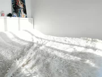 girl Lovely, Naked, Sexy & Horny Cam Girls with lilyrouzi