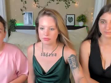girl Lovely, Naked, Sexy & Horny Cam Girls with isla_meow
