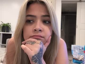girl Lovely, Naked, Sexy & Horny Cam Girls with serenawilddd