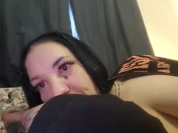 girl Lovely, Naked, Sexy & Horny Cam Girls with justanotherjunkie