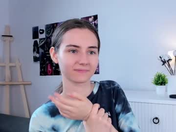 girl Lovely, Naked, Sexy & Horny Cam Girls with approche_toi_petite