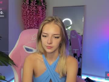 girl Lovely, Naked, Sexy & Horny Cam Girls with lolasmallbunny