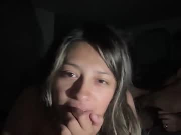 couple Lovely, Naked, Sexy & Horny Cam Girls with pinapplelover69