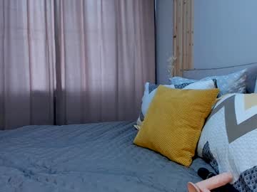 girl Lovely, Naked, Sexy & Horny Cam Girls with mia_henderson