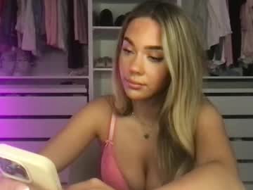 girl Lovely, Naked, Sexy & Horny Cam Girls with greyskyex