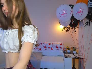 girl Lovely, Naked, Sexy & Horny Cam Girls with emiliaswallow