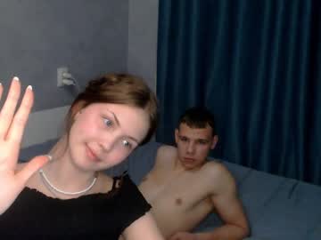 couple Lovely, Naked, Sexy & Horny Cam Girls with luckysex_