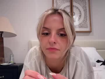 girl Lovely, Naked, Sexy & Horny Cam Girls with ashleypelosi