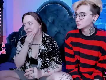 couple Lovely, Naked, Sexy & Horny Cam Girls with shypreettygirl