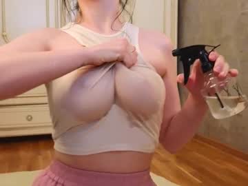 girl Lovely, Naked, Sexy & Horny Cam Girls with edaemily