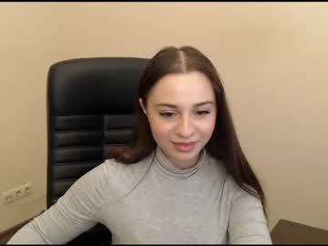 girl Lovely, Naked, Sexy & Horny Cam Girls with milllie_brown