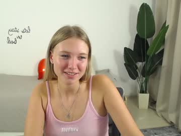 girl Lovely, Naked, Sexy & Horny Cam Girls with apolinaria_polly