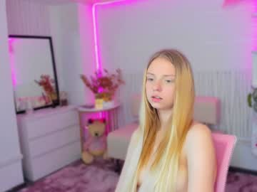 girl Lovely, Naked, Sexy & Horny Cam Girls with laura_sun_