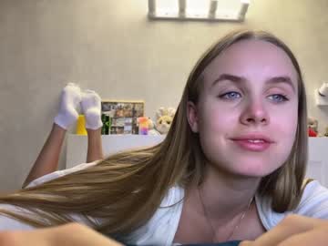 girl Lovely, Naked, Sexy & Horny Cam Girls with gucci_rich
