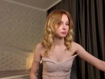 girl Lovely, Naked, Sexy & Horny Cam Girls with constanceberner